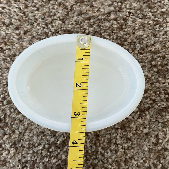 Hen on a nest - Picture 5 of 6